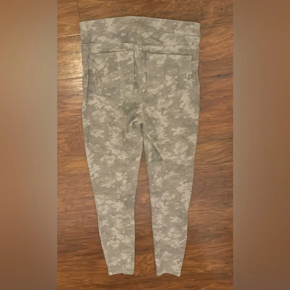 Spanx Jean-ish Ankle Leggings Stone Wash Camo Pull On Stretch Pants Size Medium - Picture 2 of 8